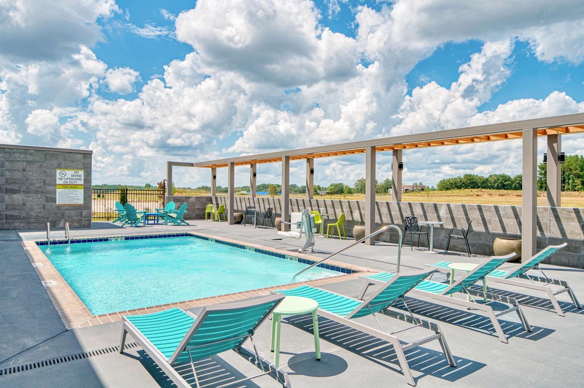 Home2 Suites By Hilton Batesville Exterior foto